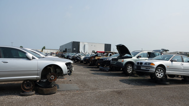 2007 Ford F-150 parts available Kenny U-Pull St Catharines in Auto Body Parts in St. Catharines - Image 3