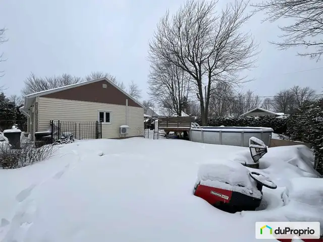 $475,000 - Bungalow for sale in Drummondville (St-Nicéphore) in Houses for Sale in Drummondville - Image 6