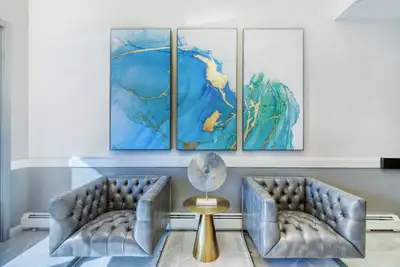 Studio - H 5320 Lakeview Dr. SW
