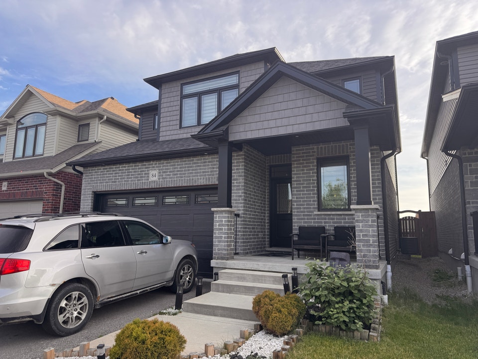 Recently Built 3 Bedroom Luxury Detached Home in Breslau! 1