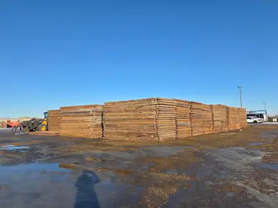 Visit www.globalpower.ca for larger photos and more details! Oilfield & Construction Rig Mats 20' x...