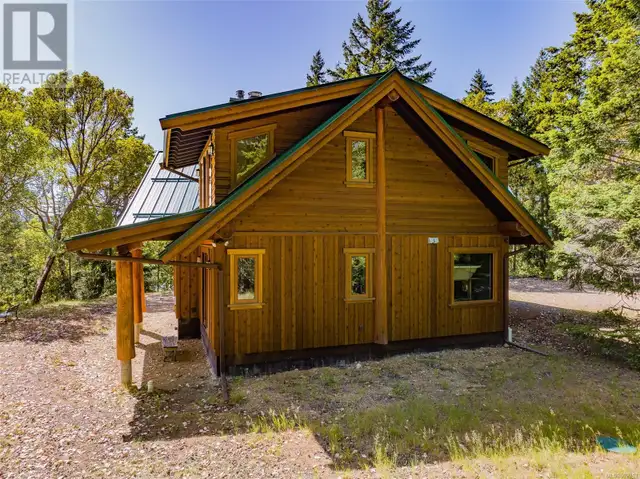 1100 Keith Rd Qualicum Beach, British Columbia in Houses for Sale in Parksville / Qualicum Beach - Image 18