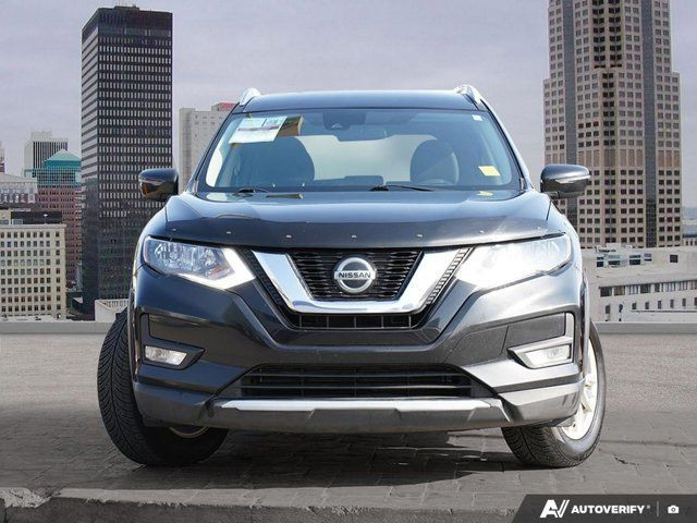 2020 Nissan Rogue SV AWD | No Accidents | Rock Deflector in Cars & Trucks in Calgary - Image 2