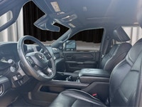 NAVIGATION SYSTEM, HEATED FRONT SEATS, HEATED REAR SEATS, HEATED STEERING WHEEL, ADJUSTABLE PEDALS,... (image 8)