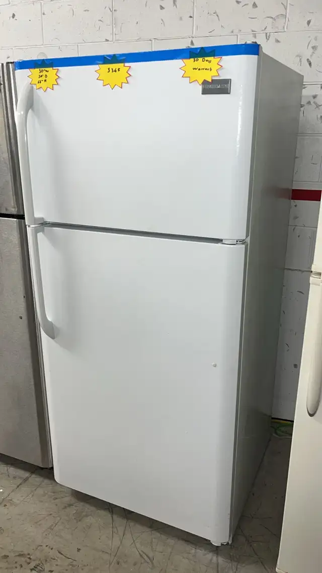 Frigidaire 30” Extremely Clean Fully Tested  30-Day Warranty in Refrigerators in Kitchener / Waterloo - Image 2