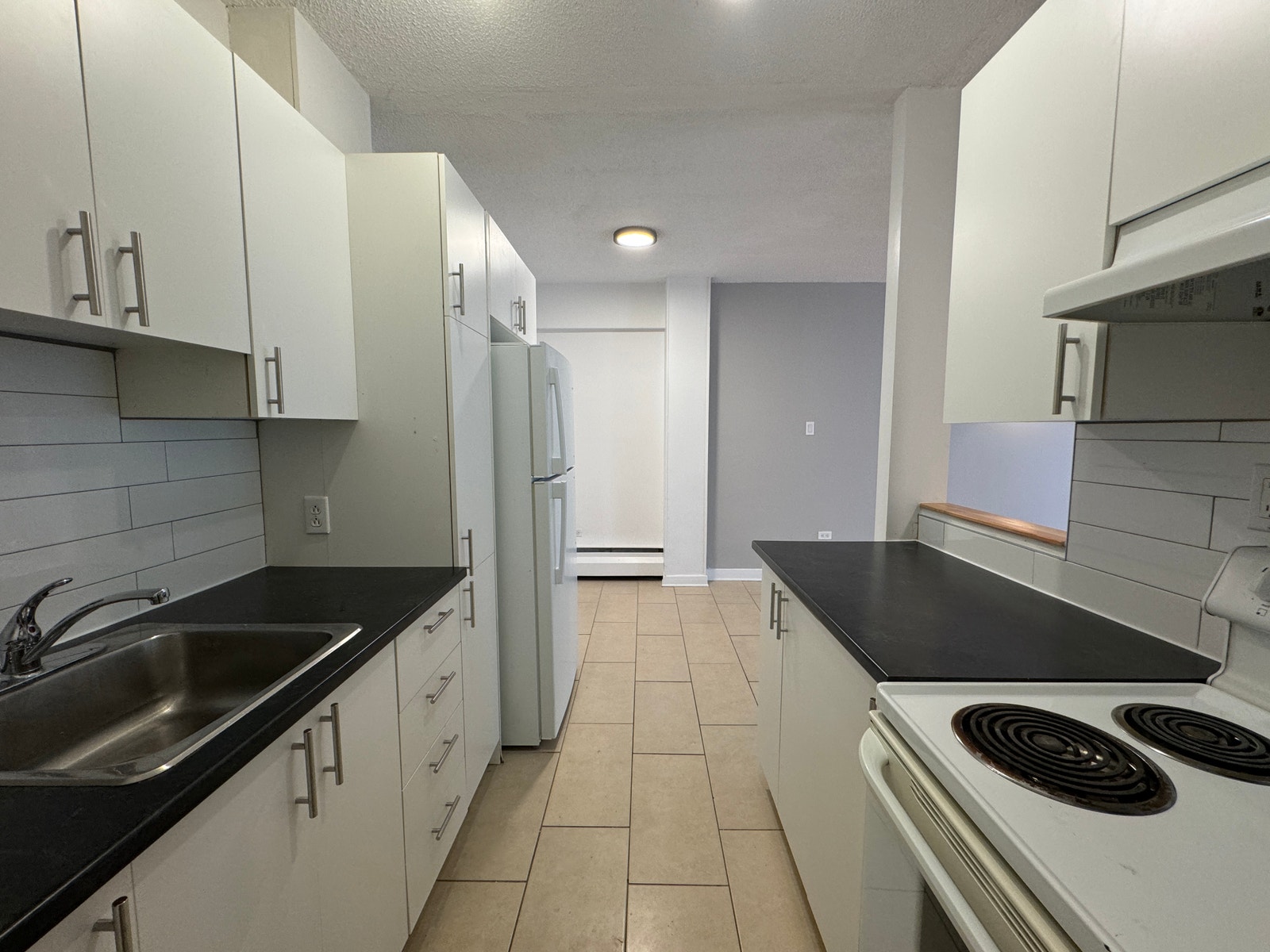 281 Riverside Drive — photo 3