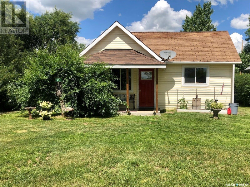 107 4th AVENUE E Climax, Saskatchewan Houses for Sale Swift Current