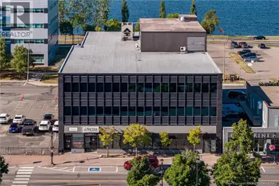 Welcome to prime commercial rental space located in downtown Bathurst close to cafes, restaurants an...