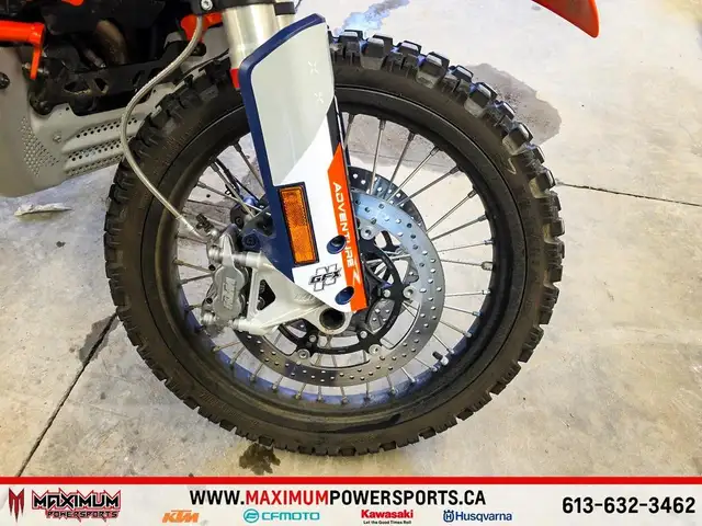 2025 KTM 890 ADVENTURE R **DEMO** in Dirt Bikes & Motocross in Ottawa - Image 9