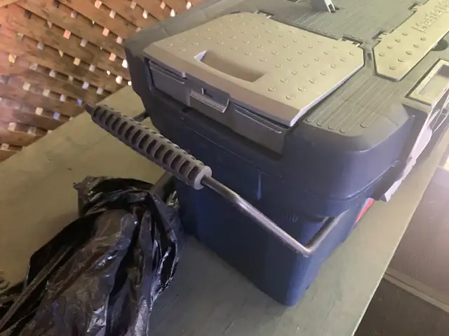 Tool Box - on wheels and with handle in Tool Storage & Benches in North Bay - Image 6