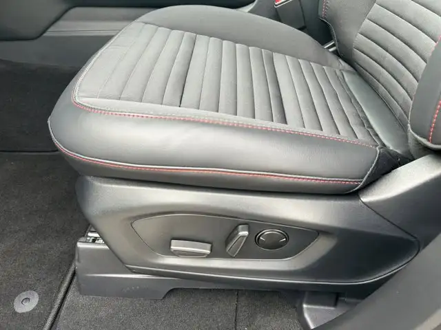 2026 Ford Explorer ST-Line in Cars & Trucks in Regina - Image 16