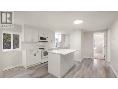Step into charm and contemporary living with this stunningly refurbished manufactured home nestled i...
