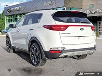 Embrace the open road and turn every journey into an adventure with the striking 2020 Kia Sportage S... (image 2)
