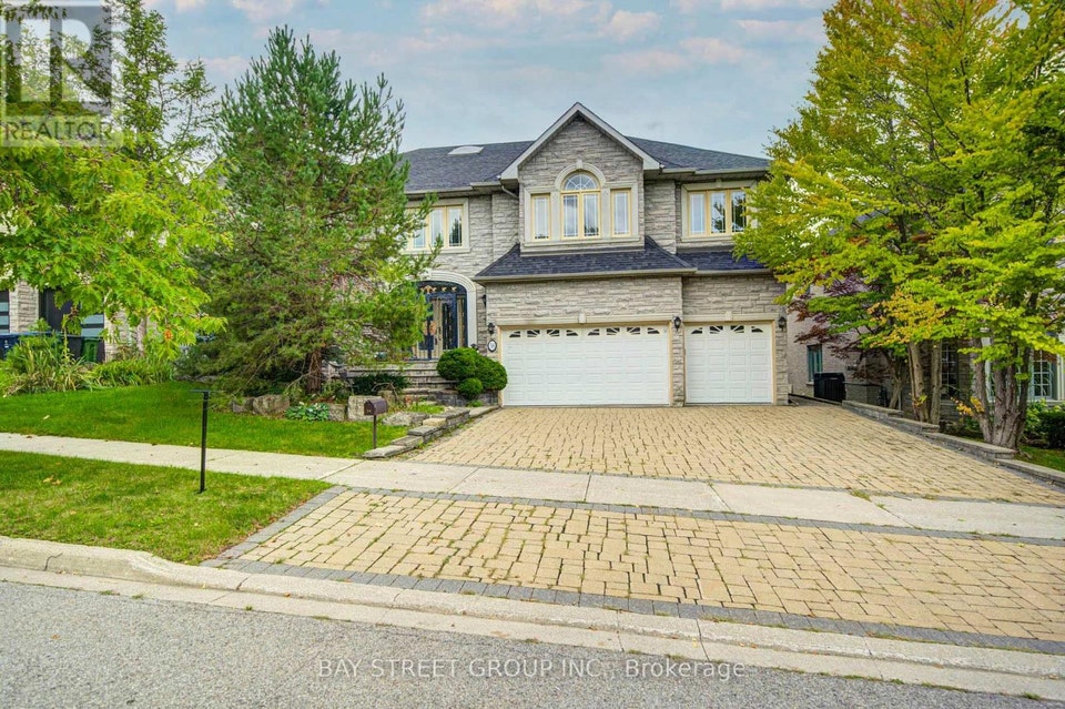 58 BOWAN COURT Toronto (Bayview Woods-Steeles), Ontario 2