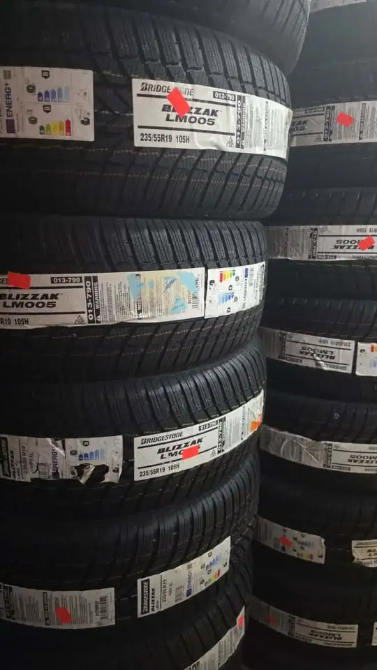 235/55R19 BRIDGESTONE BLIZZAK LM005 WINTER TIRES in Tires & Rims in Markham / York Region - Image 2