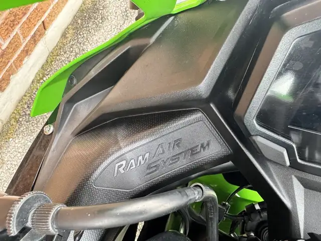2024 Kawasaki Ninja ZX-4RR KRT **KRT COLORS** in Sport Bikes in Markham / York Region - Image 16