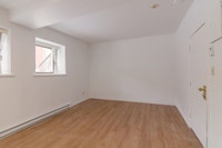 Akelius studio apartment for rent. Located near Lorne-Crescent in the Milton Park neighborhood, Mont... (image 2)