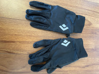 Tough Outdoors Running Gloves with Touch Screen