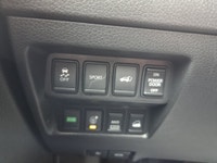 Options : - Sièges chauffants - Toit panoramique - GPS - Caméra 360 - Bluetooth - Hayon électrique -... (image 8)