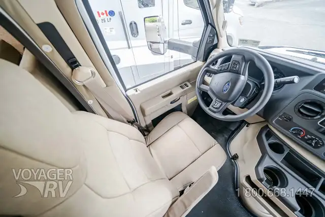 2027 Winnebago Sunflyer 22RS in Travel Trailers & Campers in Kelowna - Image 47