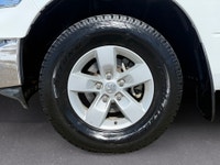 CLEAN CARFAX, ADVENTURE-READY FULL-SIZE TRUCK Experience the perfect combination of rugged performan... (image 8)
