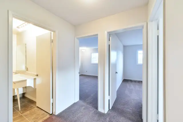 Lord Byron Townhouses - 3 Bedroom Townhouse House for Rent in Long Term Rentals in Edmonton - Image 8