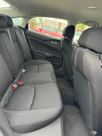 2018 Honda Civic SE | 194,375 KM Backup Camera, Heated Seats, Lane Departure Warning, Cruise Control... (image 7)