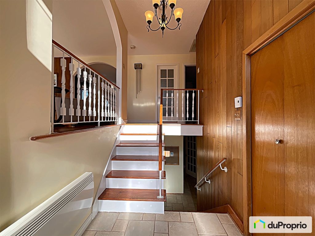$799,500 - Bungalow for sale in Chomedey — photo 2