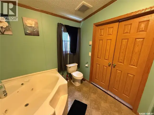 48 106 1st AVENUE SW Weyburn, Saskatchewan in Houses for Sale in Regina - Image 17