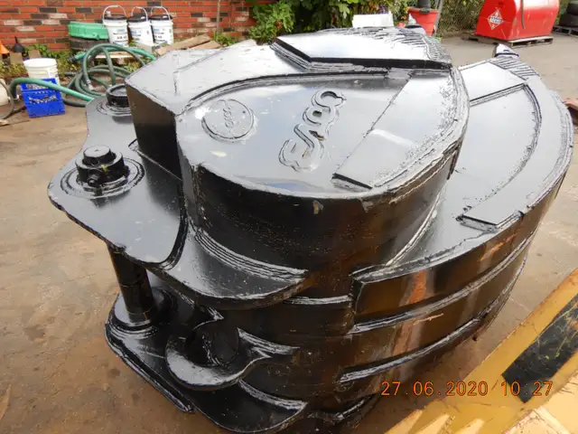 ESCO EXTREME DUTY 350-500 RIPPING-TRENCHING SHORING  24" &  48" in Heavy Equipment in City of Toronto - Image 11