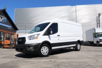 2022 Ford Transit Cargo Van 2022 FORD TRANSIT T-250 CARGO MEDIUM ROOF 148WB / 1 SEUL PROPRIO / 70.00... (image 1)