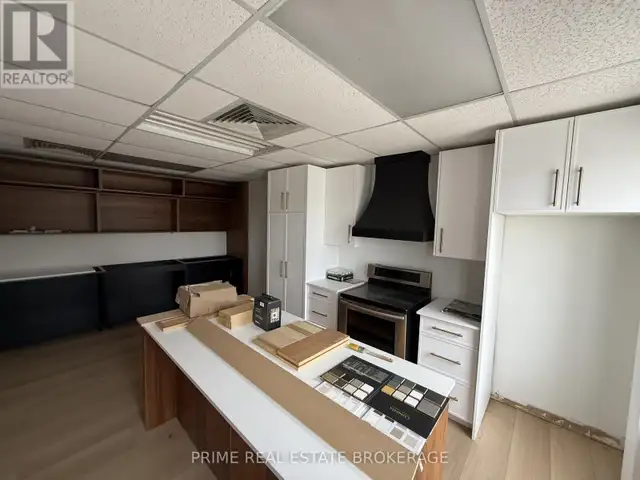 FRONT - 312 SOVEREIGN ROAD London East (East J), Ontario in Commercial & Office Space for Rent in London - Image 10