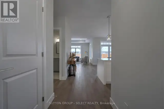 19 LOIS COURT Lambton Shores (Grand Bend), Ontario in Houses for Sale in Grand Bend - Image 6