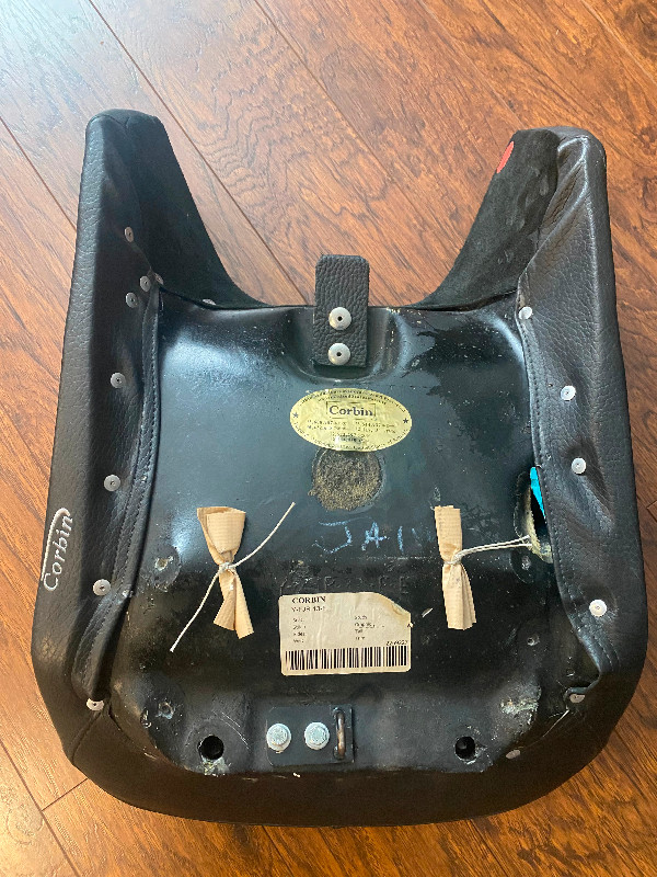 Yamaha FJ 1300 motorcycle Corbin seat in Motorcycle Parts & Accessories in Timmins