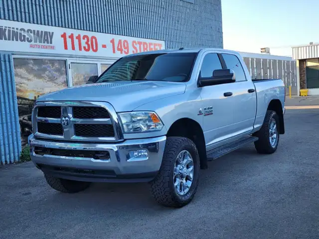 2017 Ram 2500 SLT 4x4 Crew Cab 6'4" Box