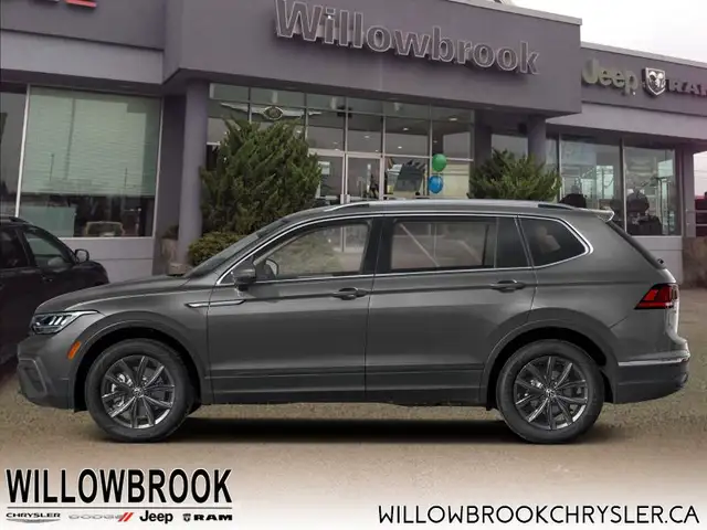 2024 Volkswagen Tiguan Comfortline in Cars & Trucks in Delta/Surrey/Langley - Image 16