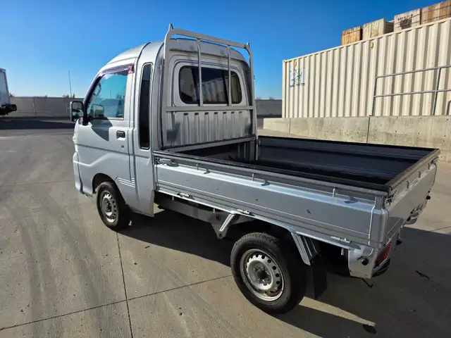 2008 Daihatsu Hijet JUMBO 2WD Auto Clean Mini Kei Truck Silver in Cars & Trucks in Calgary - Image 4