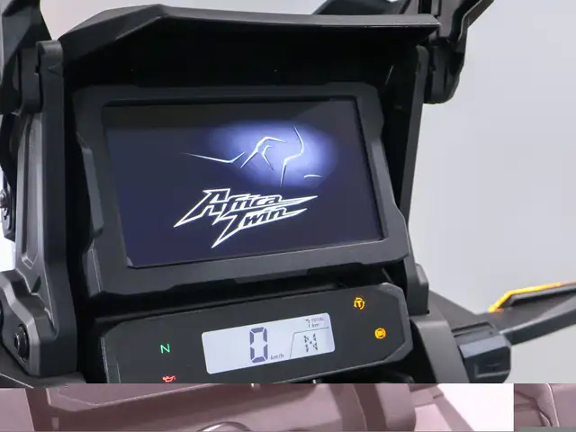 2025 Honda AFRICA TWIN CRF1100S in Street, Cruisers & Choppers in Kelowna - Image 16