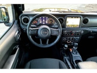 COME SEE WHY ''NOBODY BEATS A DEAL FROM PEEL!'' Your Source for ALL make and models used cars and tr... (image 4)