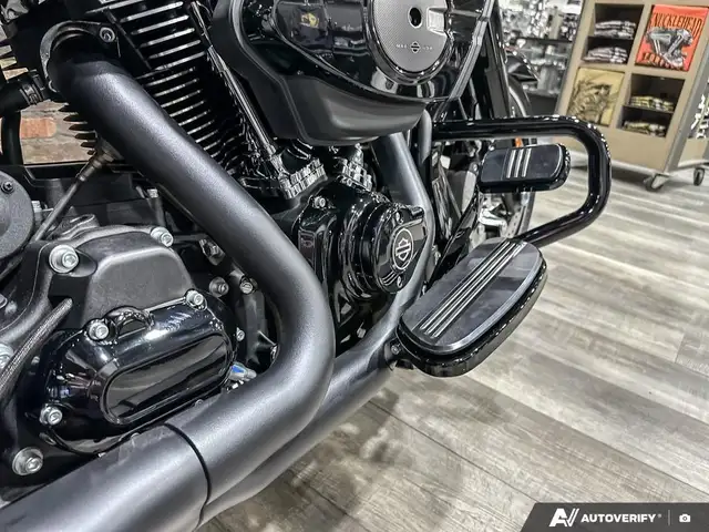 2026 Harley-Davidson ROAD GLIDE in Sport Touring in Calgary - Image 10