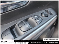 2019 Nissan Kicks S Ready for anything, from the streets of Calgary to the highways of Alberta, this... (image 7)