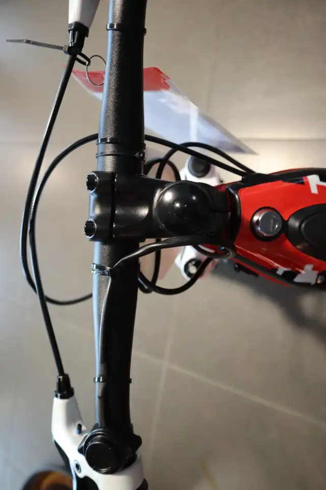 2023 OSET 12.5R Red in Scooters & Pocket Bikes in Edmonton - Image 4