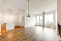 Renovated Akelius two bedroom apartment for rent. Located near sauve in the Ahuntsic neighborhood, M... (image 6)