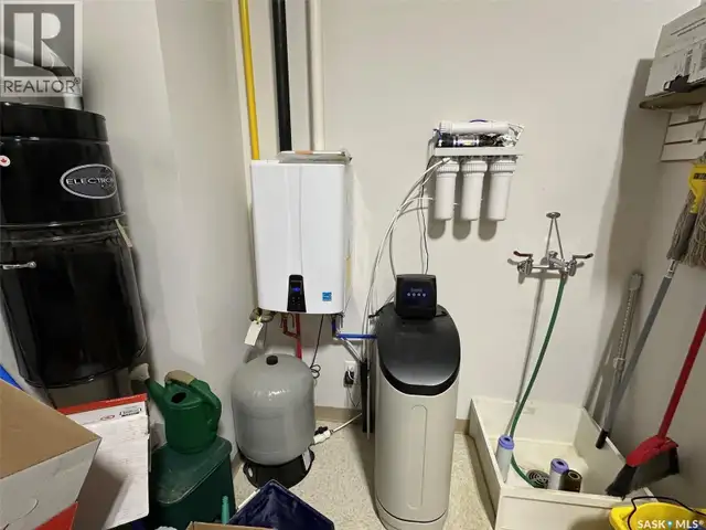 102-124 Main Street Lafleche, Saskatchewan in Commercial & Office Space for Sale in Moose Jaw - Image 28