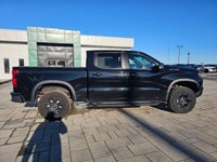 2023 Chevrolet Silverado 1500 ZR2 with 39,839 km! Clean history with no accidents See Carfax report... (image 3)
