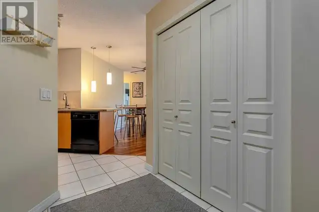 433, 22 Richard Place SW Calgary, Alberta62864393154178122
