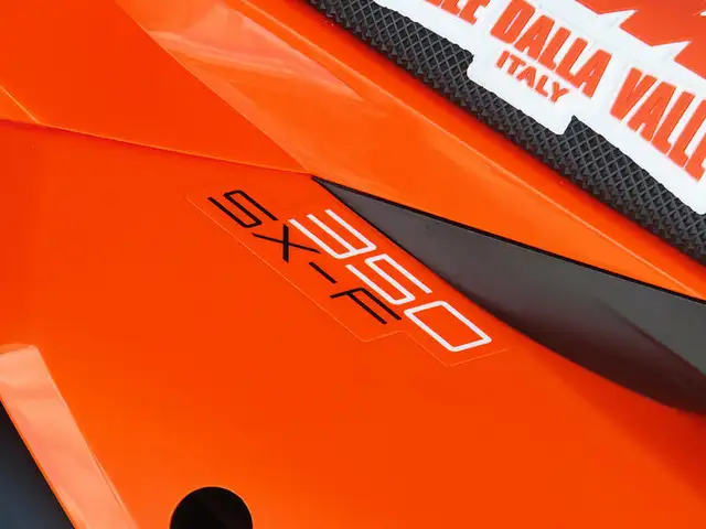 2025 KTM 350 SX-F in Dirt Bikes & Motocross in Cambridge - Image 17