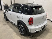 Le MINI Countryman 2015 version S AWD AUTOMATIQUE CUIR CRUISE A/C offert chez AutoStudio 72 à Mirabe... (image 1)