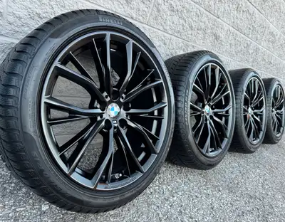 Pirelli Winter Sottozero3 Run Flat Snow Tires and original 19 inch BMW 4 GC | i4 | 5 | 8 Series "Sty...