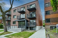 Renovated Akelius one bedroom apartment for rent. Located near Decelles Ave in the Cote-des-Neiges n... (image 8)